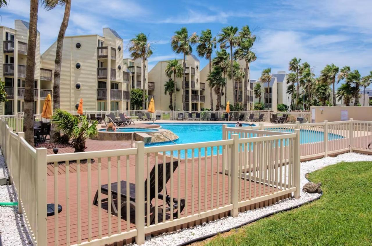 Apartament Ocean Breeze Retreat 2Bed 2Bath, Heated Pool! South Padre Island Zewnętrze zdjęcie